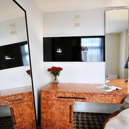 423 W Pieciogwiazdkowym Royal Tulip Plaza 200 M Dobruk Apartamento *