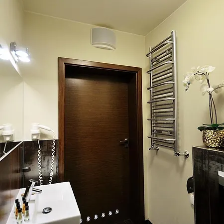 423 W Pieciogwiazdkowym Royal Tulip Plaza 200 M Dobruk * Kołobrzeg