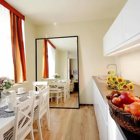 423 W Pieciogwiazdkowym Royal Tulip Plaza 200 M Dobruk Apartamento